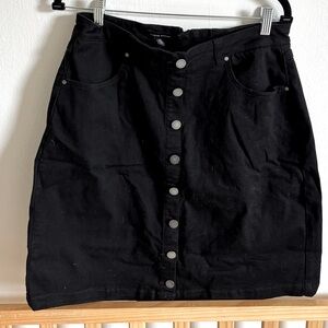 Universal Standard Black Button-Front Denim Skirt-XS